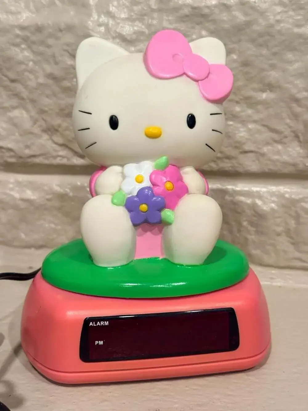Y2K Sanrio Hello Kitty Digital Alarm Clock with Flowers